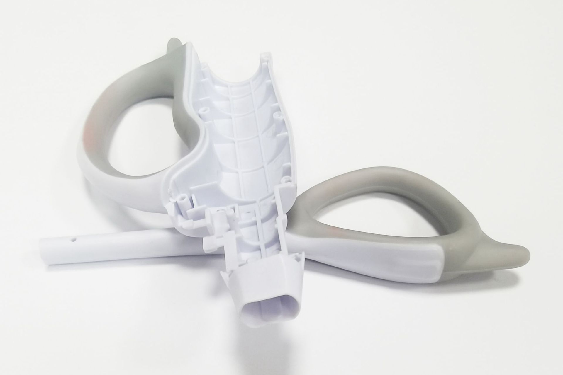 Sterile and Comfortable Handling: Overmolding in Medical Device Grips and Interfaces