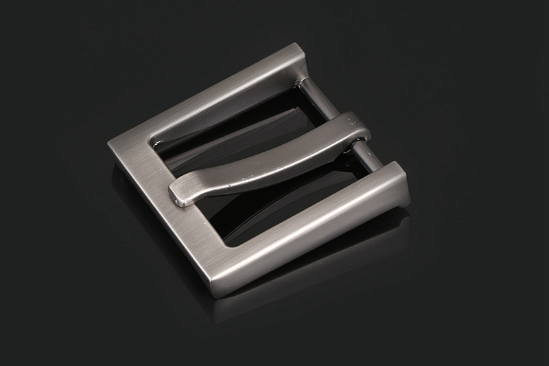 How Zinc Die Casting Manufacturer Custom Metal Belt Buckles