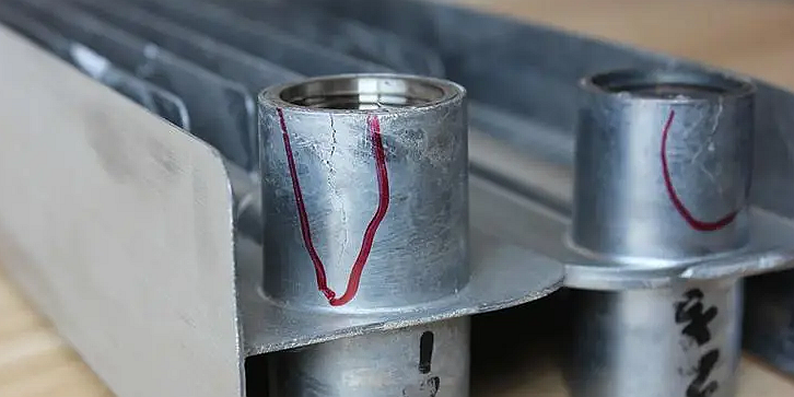 sand-casting-hot-crack-defects
